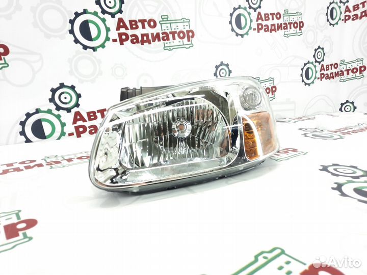 KIA Cerato '07 Фара с желтым поворотником левая