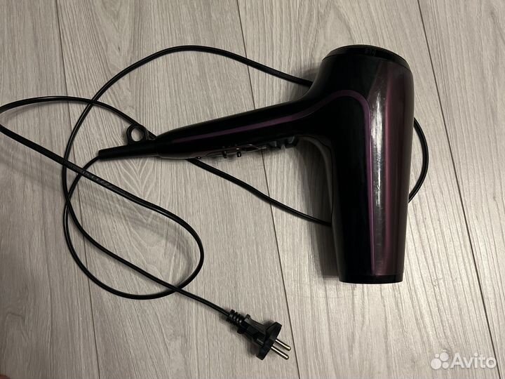 Фен Philips ThermoProtect HP8233/00