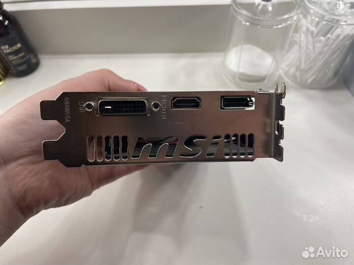 Видеокарта Radeon RX560