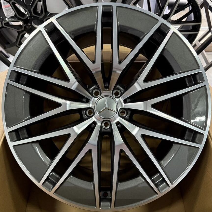 Литые диски Mercedes-Benz 10×R22 5×112