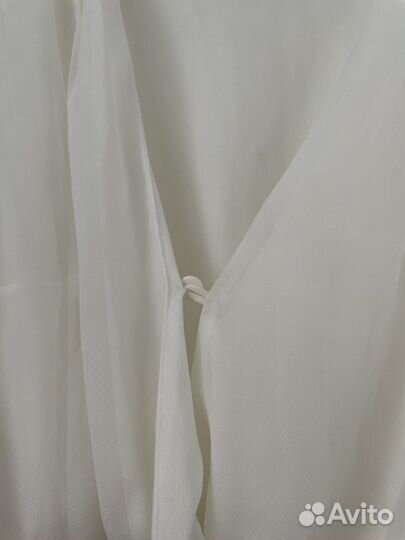 Платье белое с вышивкой S