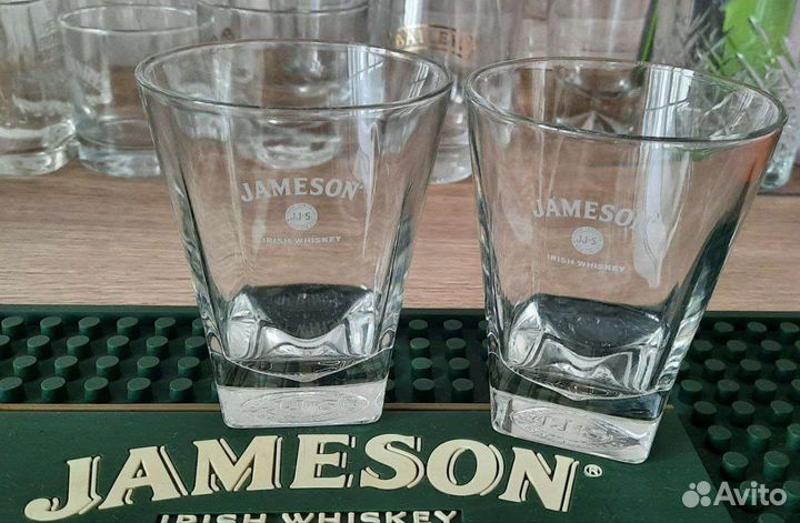 Продаю стаканы