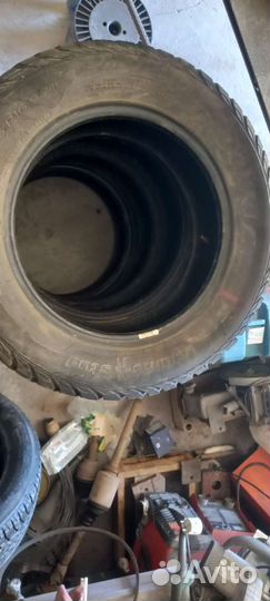 Sava Eskimo Stud 215/65 R16 98T