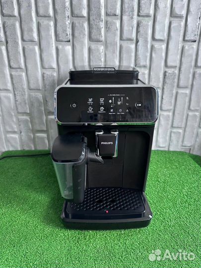 Кофемашина Philips EP2030 Series 2200 LatteGo