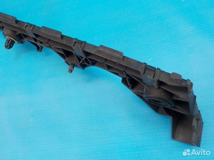 Кронштейн заднего бампера правый mazda 6 (GH) 2007