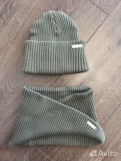 Шапка и снуд Наследник Выжанова