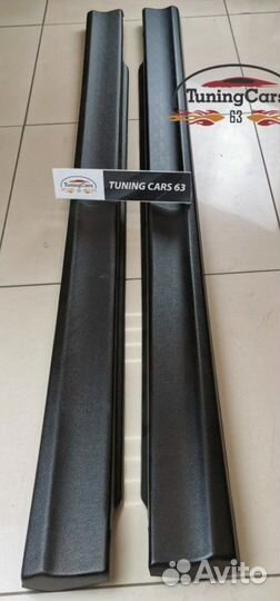 Пластиковые накладки на пороги Шевроле Нива 2123