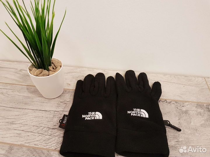 Перчатки The North Face на флисе