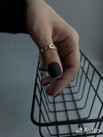 Маникюр/педикюр