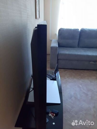 Телевизор бу panasonic