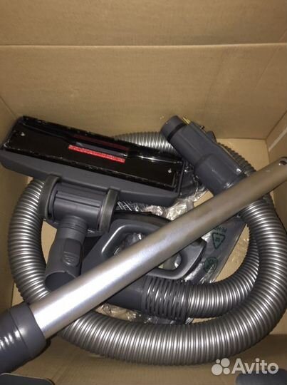 Пылесос lg VK8900hq