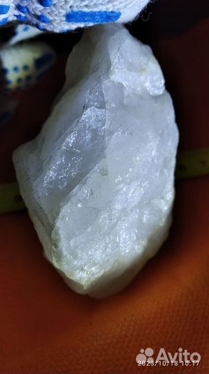 Опал жемчужный. Кахолонг. Кристалл