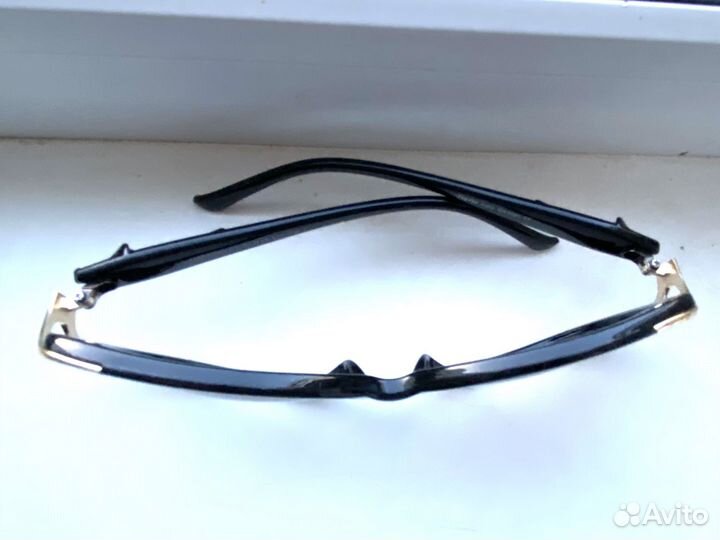 Солнцезащитные очки женские