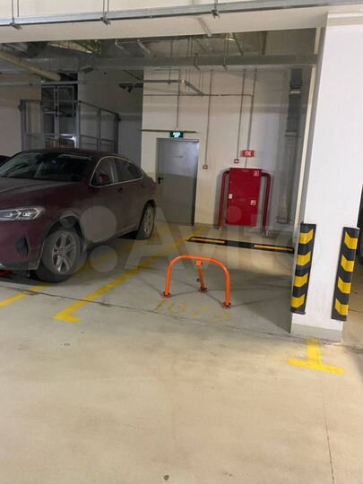 Машиноместо, 12 м²