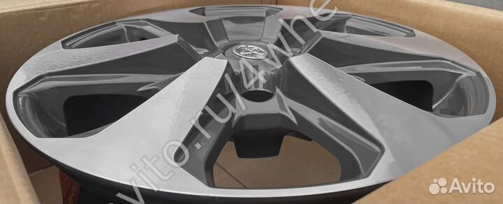 Диски на Тойота Ленд Крузер 300 R18