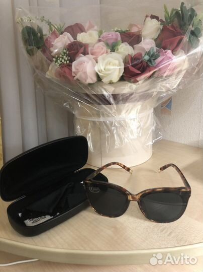 Солнцезащитные очки женские новые