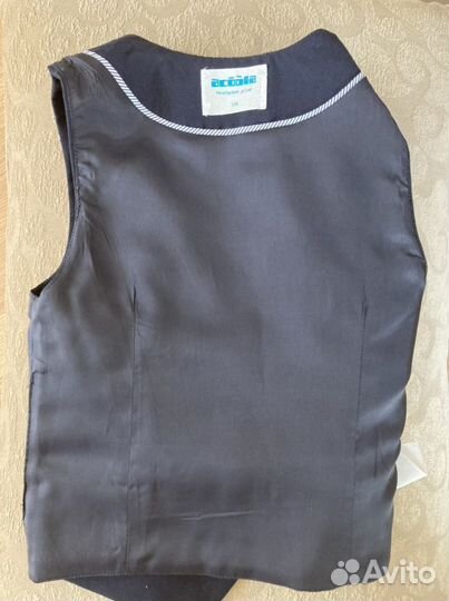 Жилетка для мальчика школьная