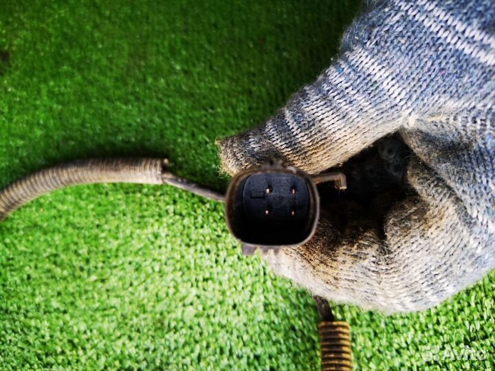 Детонации датчик на Ford Kuga 2008-2012 Volvo