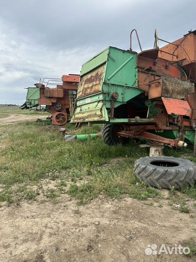 Комбайн Ростсельмаш Дон 1500Б, 2000