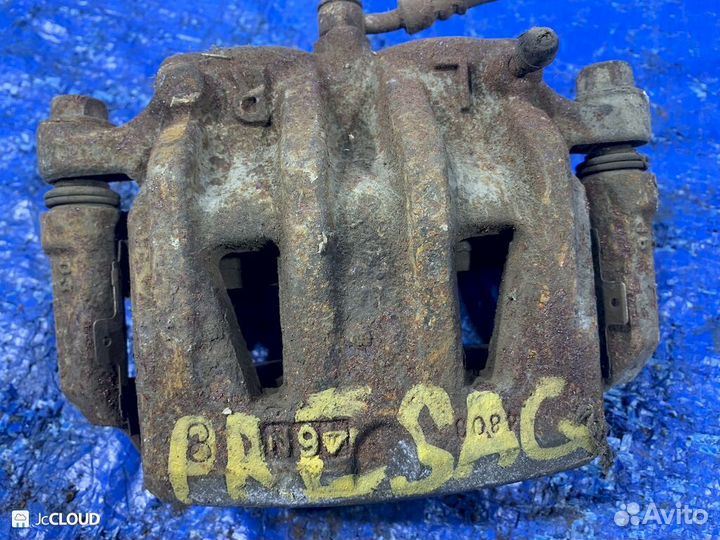 Суппорт на nissan presage TNU31 QR25