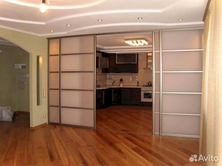 Стеклянная перегородка