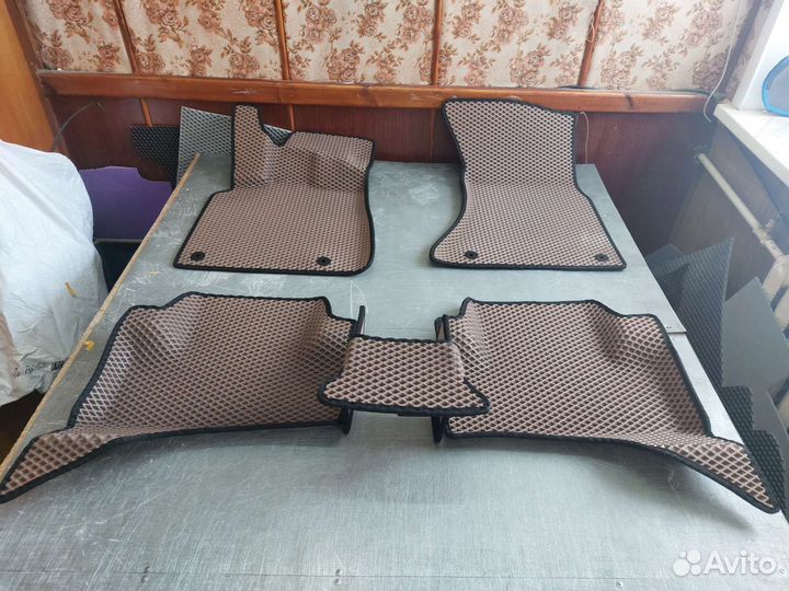 Ева - коврики на Audi Q5