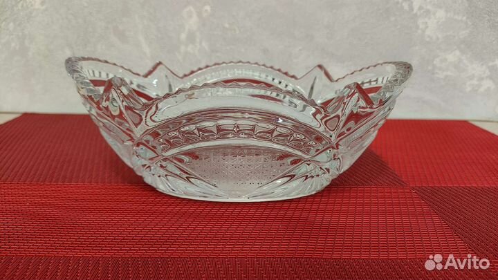 Хрустальная конфетница, ваза (хрусталь)