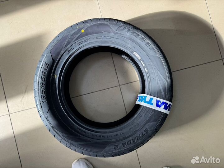 Viatti Strada 2 (V-134) 195/65 R15 95V