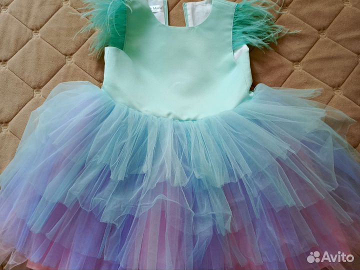 Платье нарядное для девочки 110-116