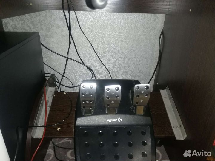 Игровой руль Thrustmaster T300