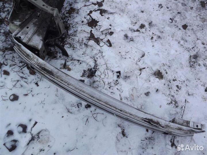 Панель передняя Вольво S60