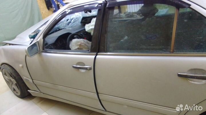 Разбор mercedes w210