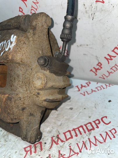 Суппорт тормозной передний правый Peugeot 207 EP6