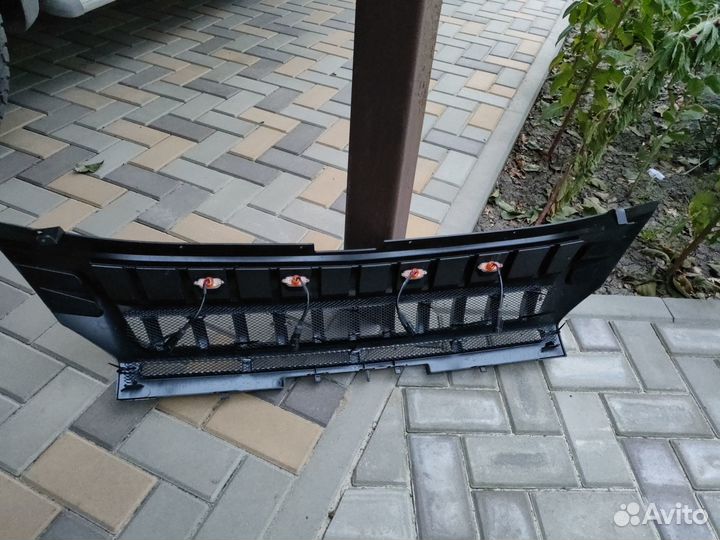 Решётка радиатора Мицубиси Л 200 5 рейсталинг