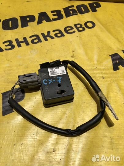 Блок управления центральным замком Мазда сх 7