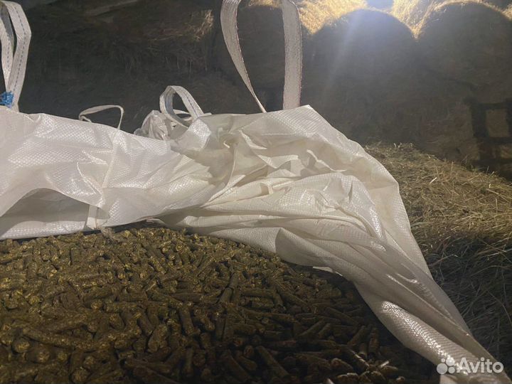 Гранулы люцерны для высокопродуктивного скота