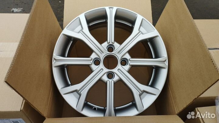 Новые литые диски R15 Киа Хендай