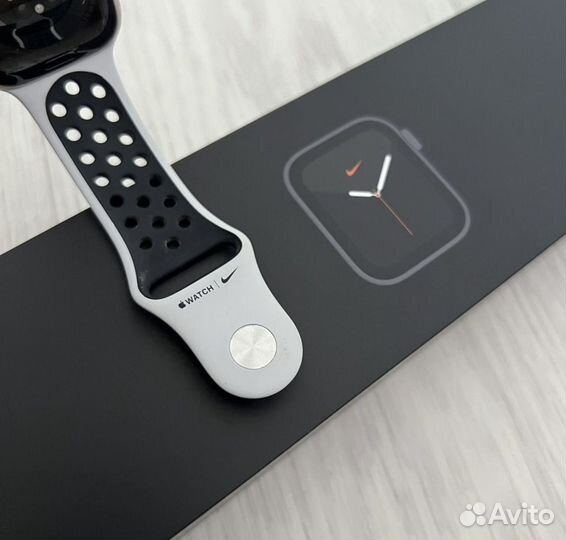 Apple watch s7 nike