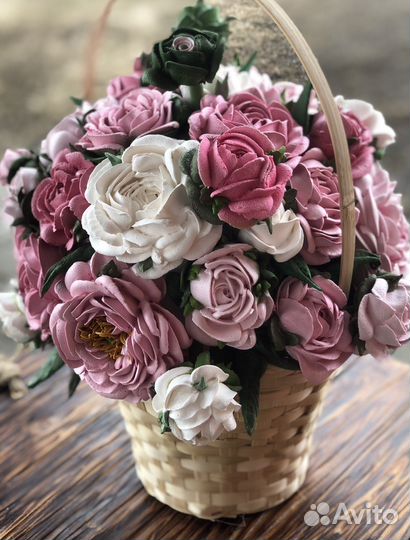 Корзина с цветами из зефира