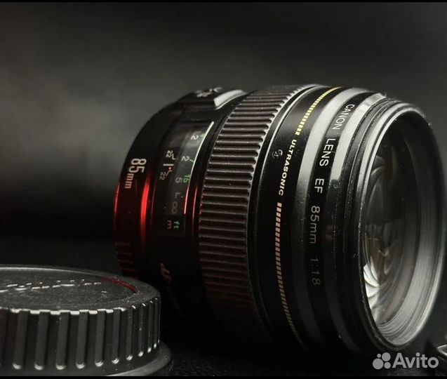 Объектив Canon 85 mm с диафрагмой 1.8 без торга