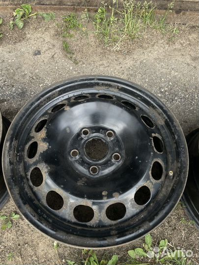 Штампованные диски r16 на Vw