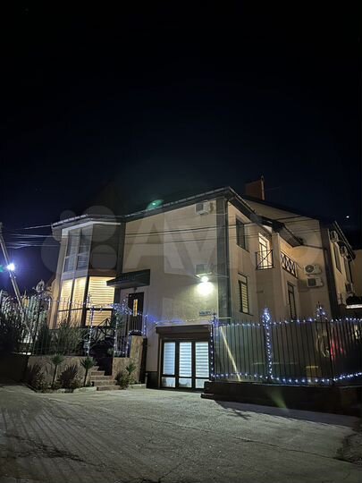 Дом 225 м² на участке 2 сот.