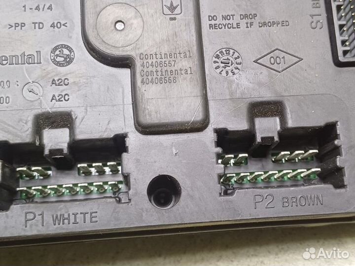 Блок комфорта Renault Duster 1.6 K4M842 MT 2WD