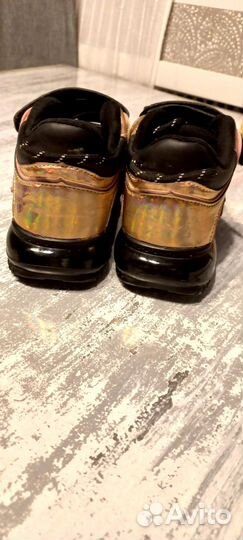 Ботинки утепленные