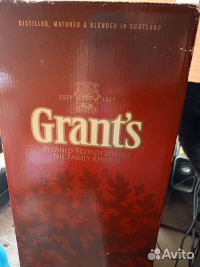 Бутылка стеклянная 3 литра из под виски