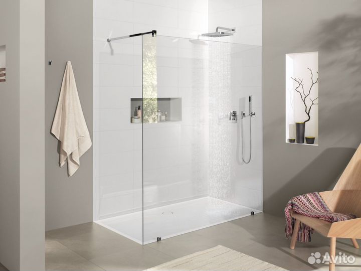 Душевая кабина в ванной