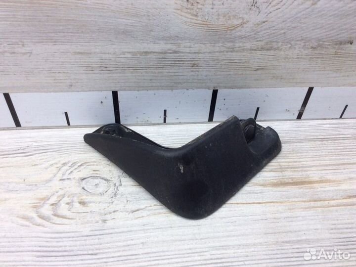 Брызговик задний левый Hyundai Creta 49.000км G4FG