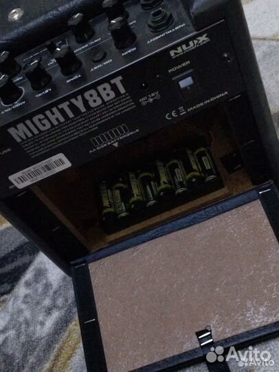 Гитарный комбоусилитель