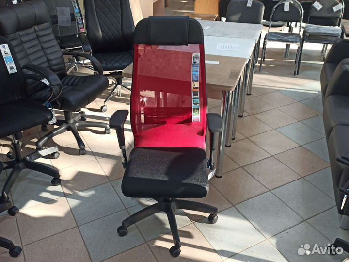 Компьютерное кресло