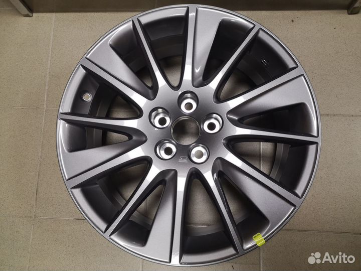 Диск литой Toyota Highlander R19 новый оригинал